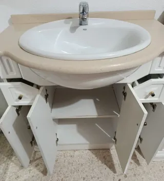 Mueble de baño clásico completo con espejo!