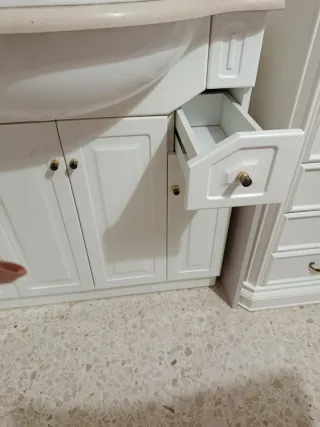Mueble de baño clásico completo con espejo!