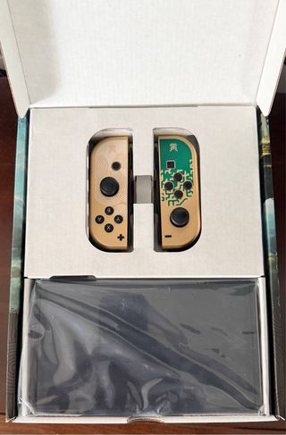 Nintendo Switch Edición Zelda Tears of Kingdom
