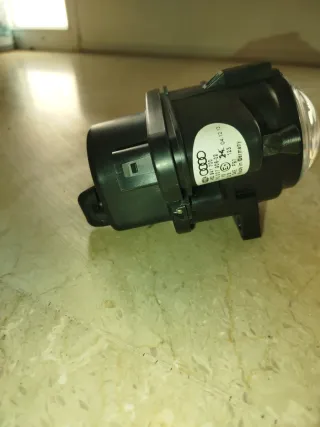 Faro Antiniebla Audi y Seat 4B0941700 H3