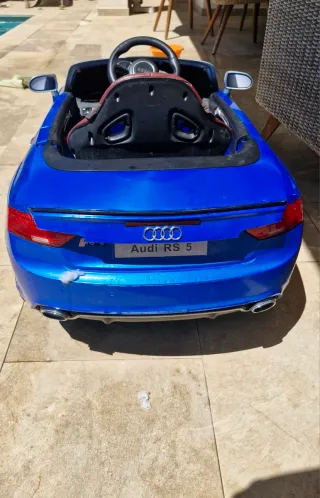 Coche eléctrico Audi RS 5 para niños