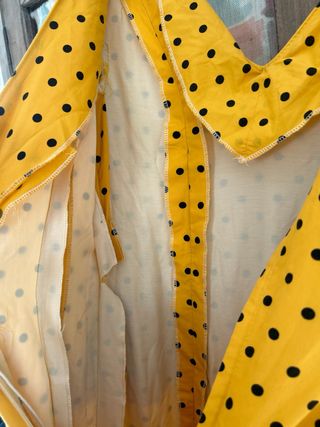 Traje de flamenca amarillo lunares negros