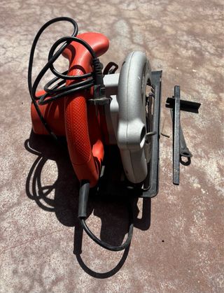 Sierra Circular Black&Decker CD601 1100W