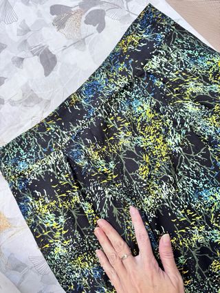 Falda midi estampada verde