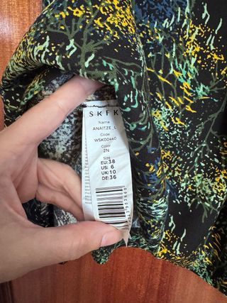 Falda midi estampada verde