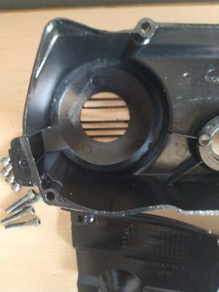 Tapas laterales en buen estado derbi variant