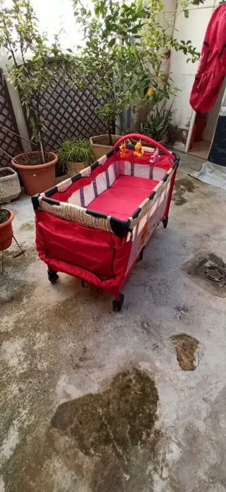 Cuna de viaje plegable