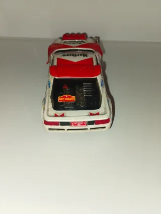 Coche Scalextric Ford RS 200 Marlboro