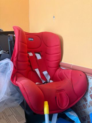 Silla de coche Chicco roja