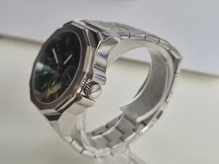 Reloj Invicta Verde Multifunción