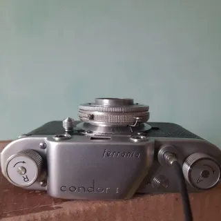 Macchina fotografica Ferrania condor 1