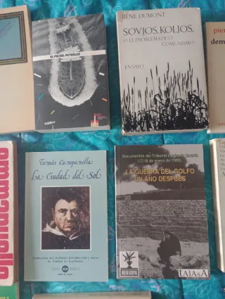 Lote de libros 1 x 3 euros, 3 x 5 euros.