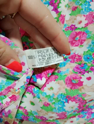 Camisa floral vintage multicolor botones perla