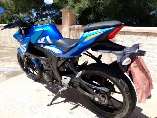 Suzuki GSX-S 125 Naked Azul