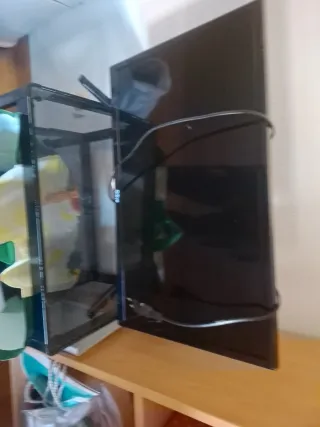 PS4 (PlayStation 4) + 3 Juegos +mando mando+ tv