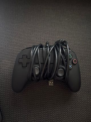 Mando Nacon PS4 sin usar