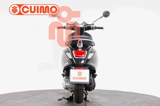VESPA PRIMAVERA 125