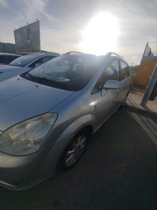 Toyota Verso 2006