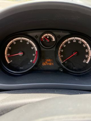 Opel Corsa 2010 1.2 gasolina 65.000 km