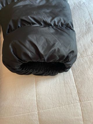 Abrigo acolchado Adidas negro