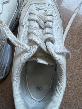 Zapatillas deportivas blancas