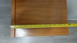 Mesita de noche de madera