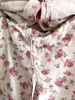 Pijama Kiff Kiff floral rosa talla XL (44)Poco uso