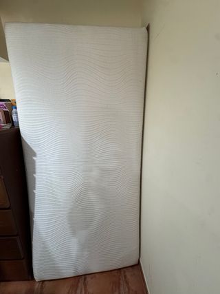 Cama de 190*90 con base de cama de parrillas
