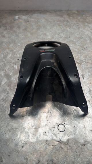 Tapa Central Depósito Ducati 696 2010