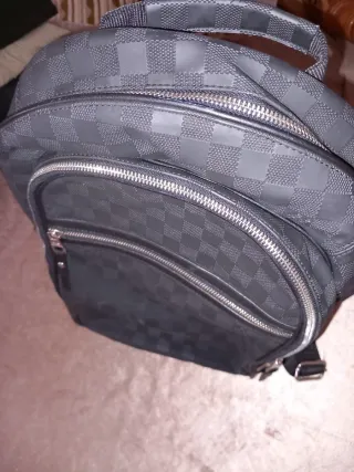 Mochila Louis Vuitton Negra