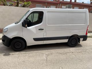 Nissan NV400 2019