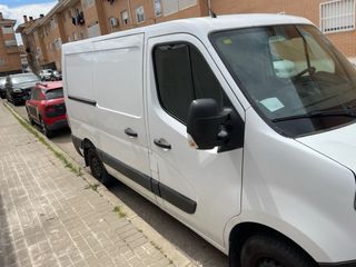 Nissan NV400 2019