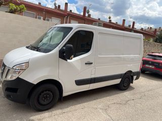 Nissan NV400 2019