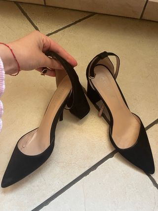 Scarpe nere punta tacco quadrato