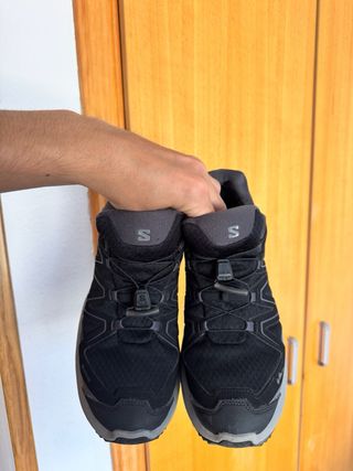 Zapatillas Salomon Gore-Tex Negras/Grises Sin caja