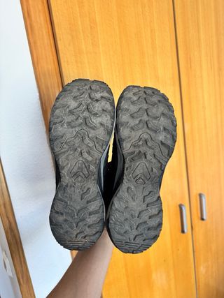 Zapatillas Salomon Gore-Tex Negras/Grises Sin caja