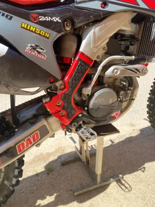 Moto de cross Honda crf250 UNICO DUEÑO