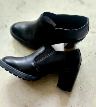 Zapatos negros tacón talla 39