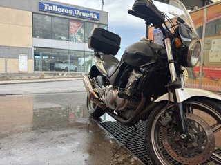Honda CBF 500 Plata
