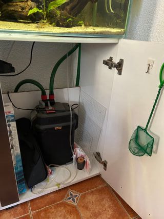 Acuario 200L con mueble blanco