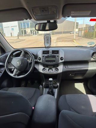 Toyota RAV4 2010