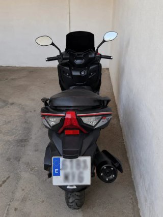 Moto Riya T9 Scooter Negra