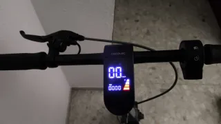 Monopatín Eléctrico Negro