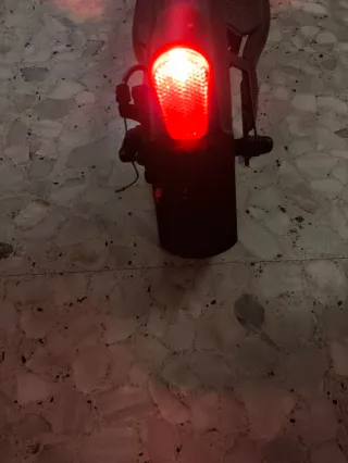 Monopatín Eléctrico Negro