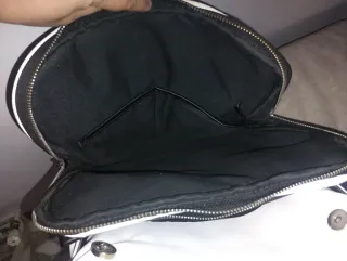 Mochila Parfois para portátil beige y negra