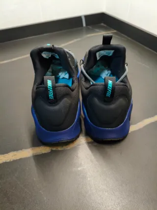 Zapatillas Nike Negras y Azules