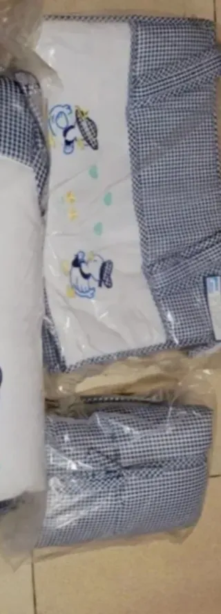 Bolso de bebé cuadros azul y blanco