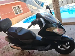 Aprilia Arrecife 200 - Maxi Scooter