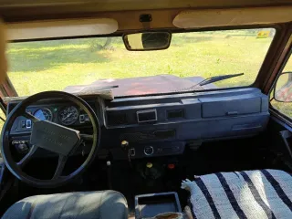 Land Rover Santana 109 1985