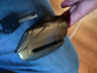Pitón de moto Luma dorado y gris